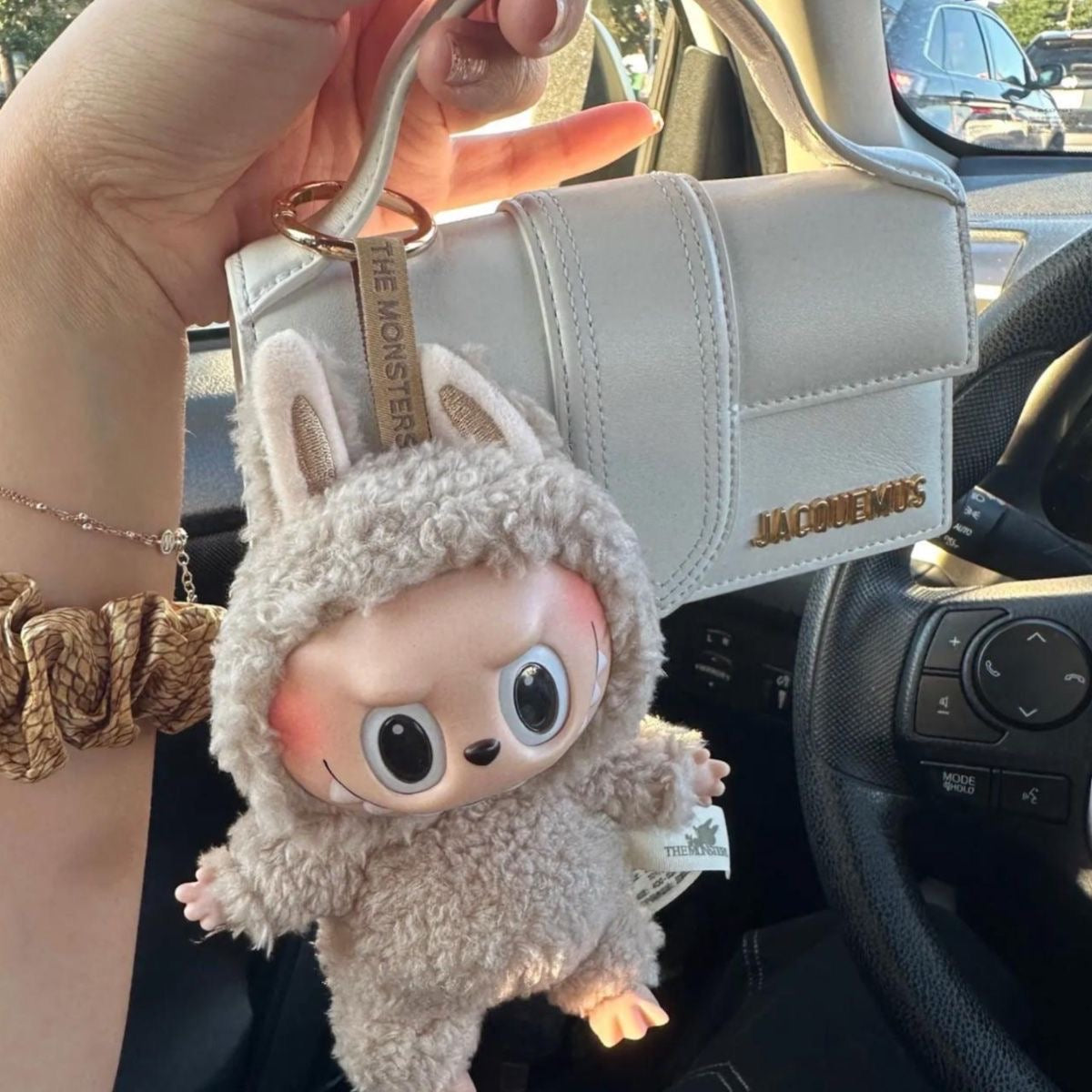 LABUBU FIGURA KULCSTARTÓ - POP MART