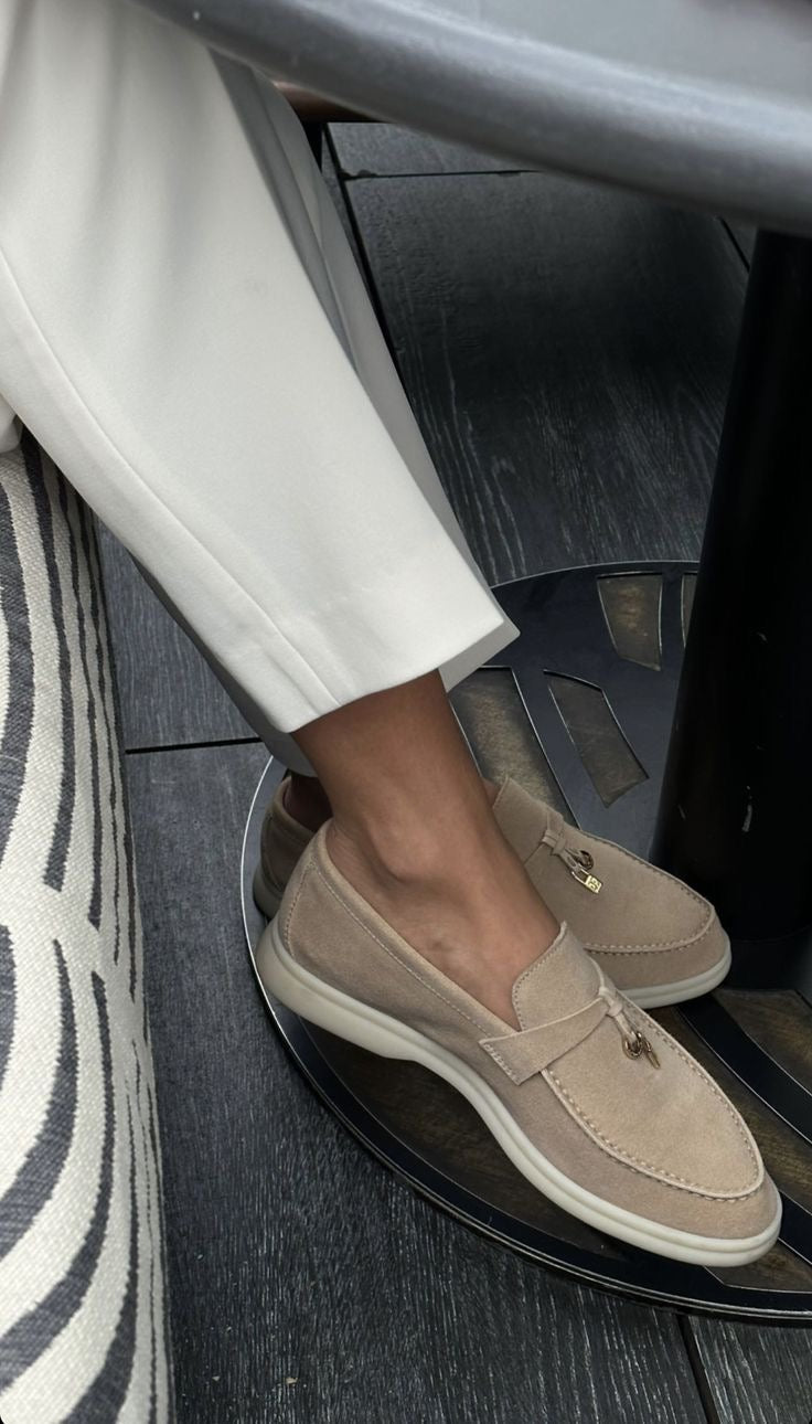 CHARM MONOGRAM BŐR LOAFER